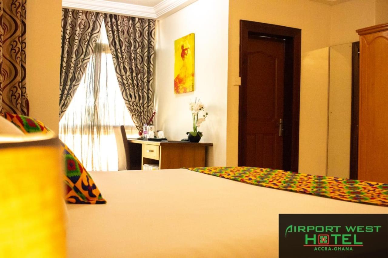 แอร์พอร์ต เวสต์ โฮเต็ล แอคครา Hotel อักกรา ภายนอก รูปภาพ