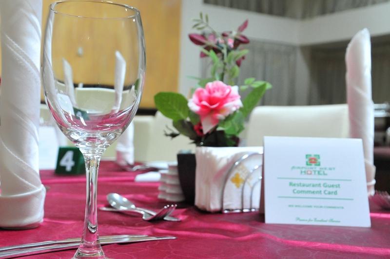 แอร์พอร์ต เวสต์ โฮเต็ล แอคครา Hotel อักกรา ภายนอก รูปภาพ